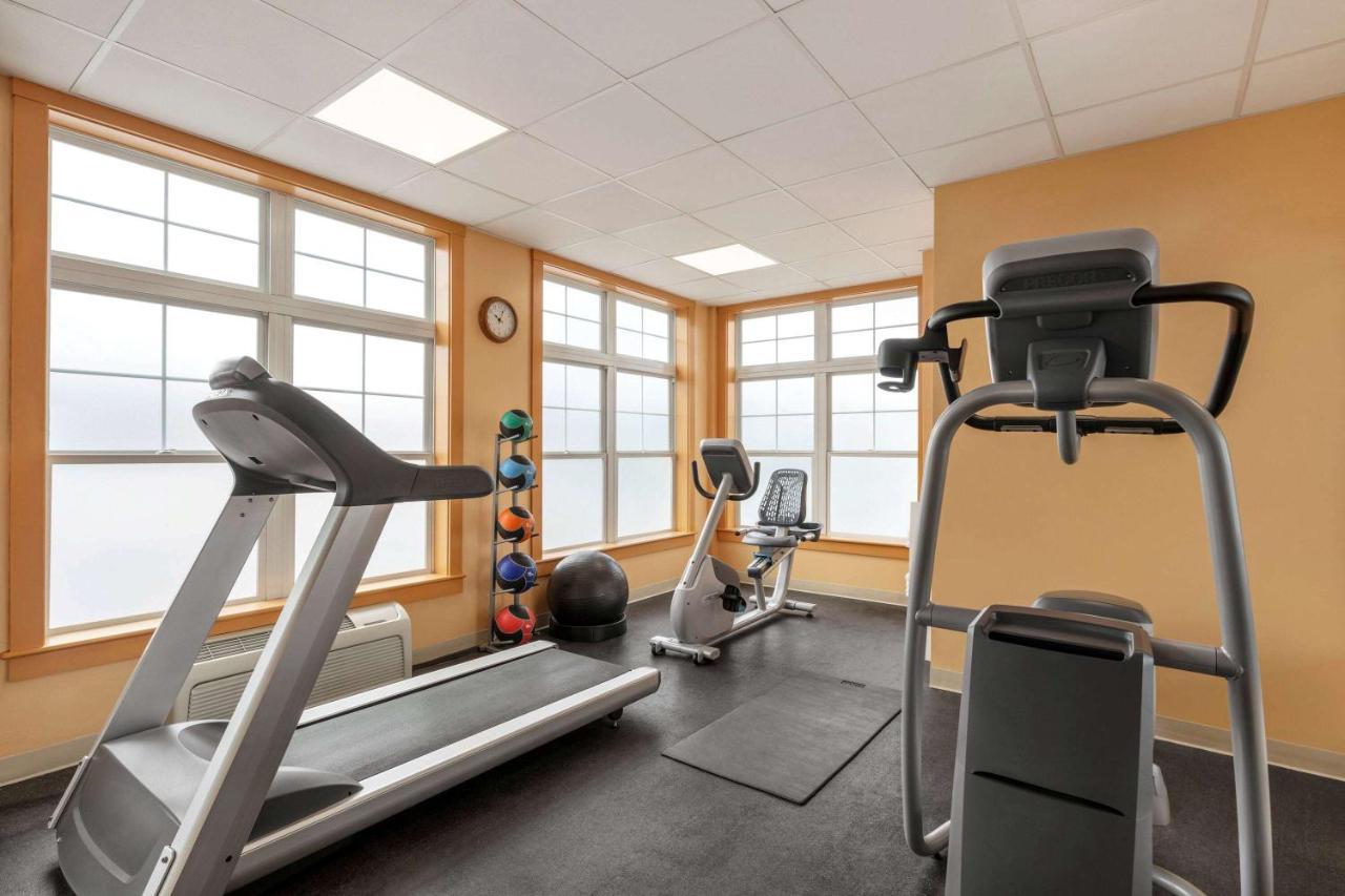 Days Inn By Wyndham Airport/Maine Mall South Portland Εξωτερικό φωτογραφία