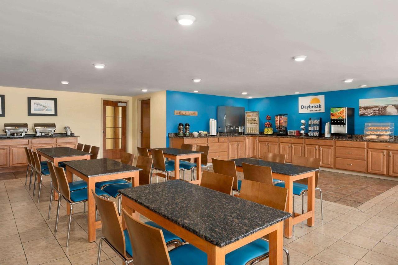 Days Inn By Wyndham Airport/Maine Mall South Portland Εξωτερικό φωτογραφία