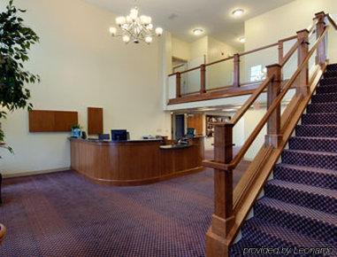 Days Inn By Wyndham Airport/Maine Mall South Portland Εσωτερικό φωτογραφία