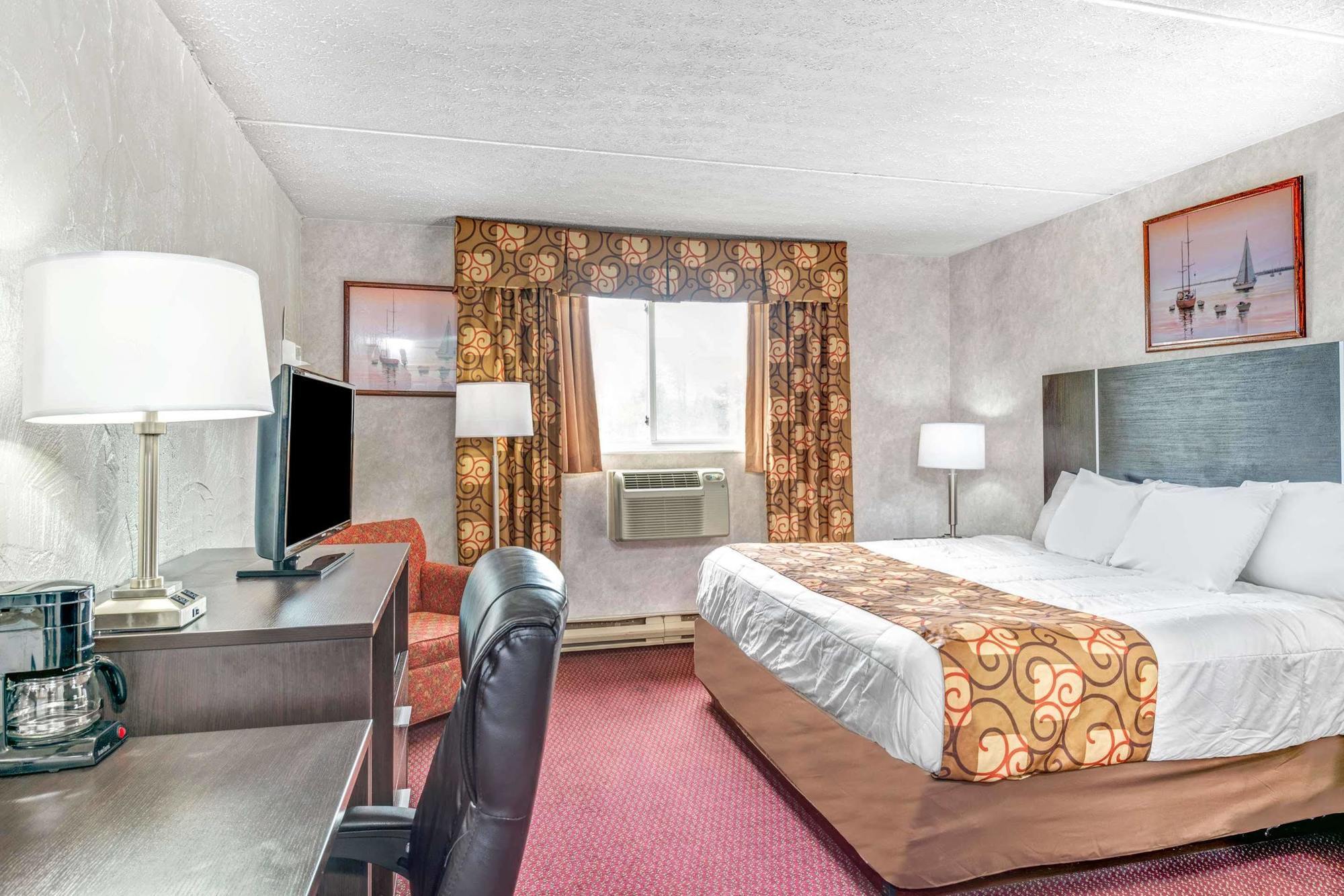 Days Inn By Wyndham Airport/Maine Mall South Portland Εξωτερικό φωτογραφία