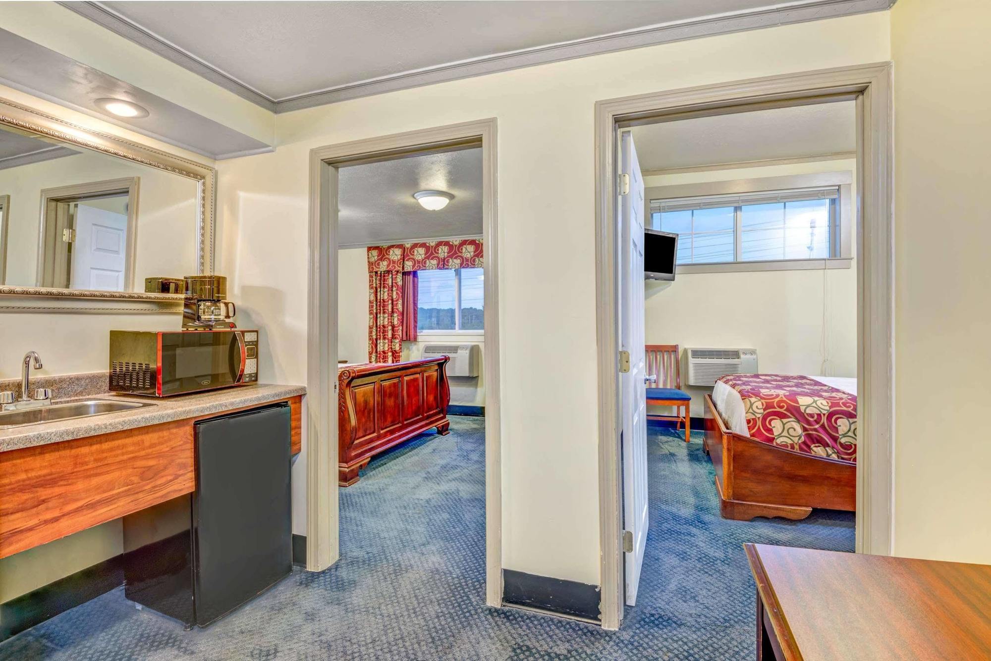 Days Inn By Wyndham Airport/Maine Mall South Portland Εξωτερικό φωτογραφία